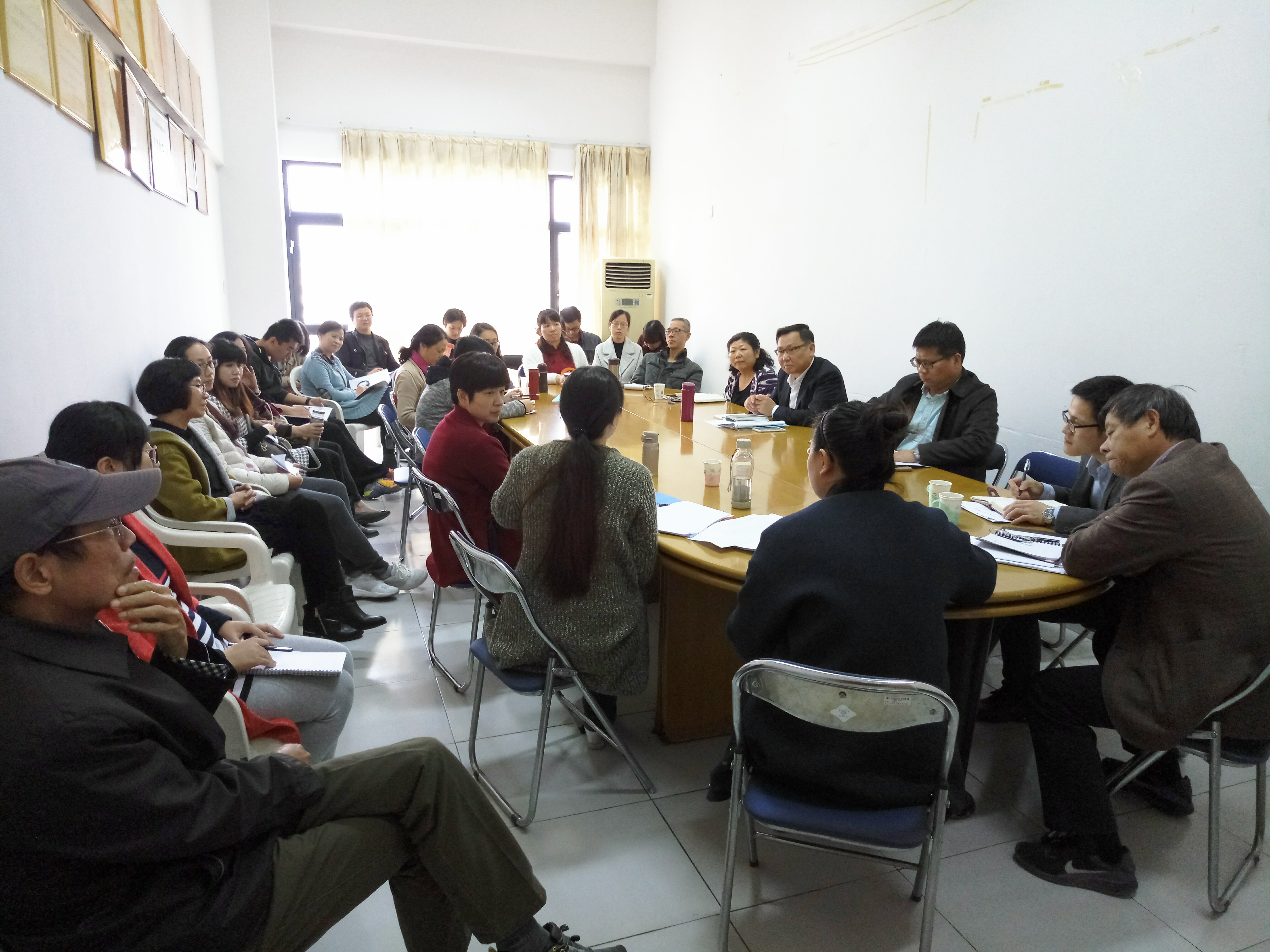 學院領導班子到思政部開展“學院領導班子成員下基層宣講十八屆六中全會精神”活動