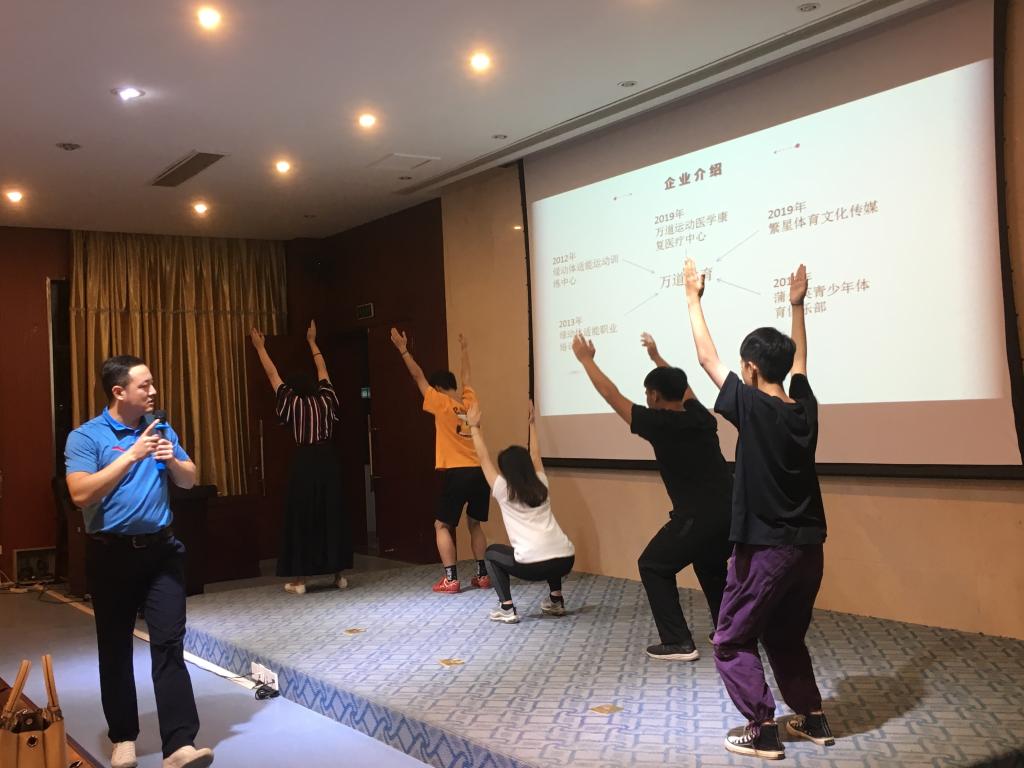 C127480AADF39D934824CC2F71B16643