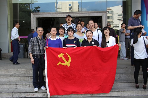 思政教研部黨支部組織觀看《知心法官》影片