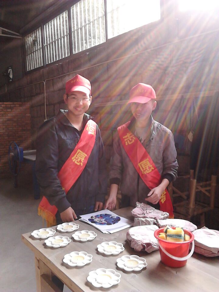 弘揚雷鋒精神，彩陶展義工行